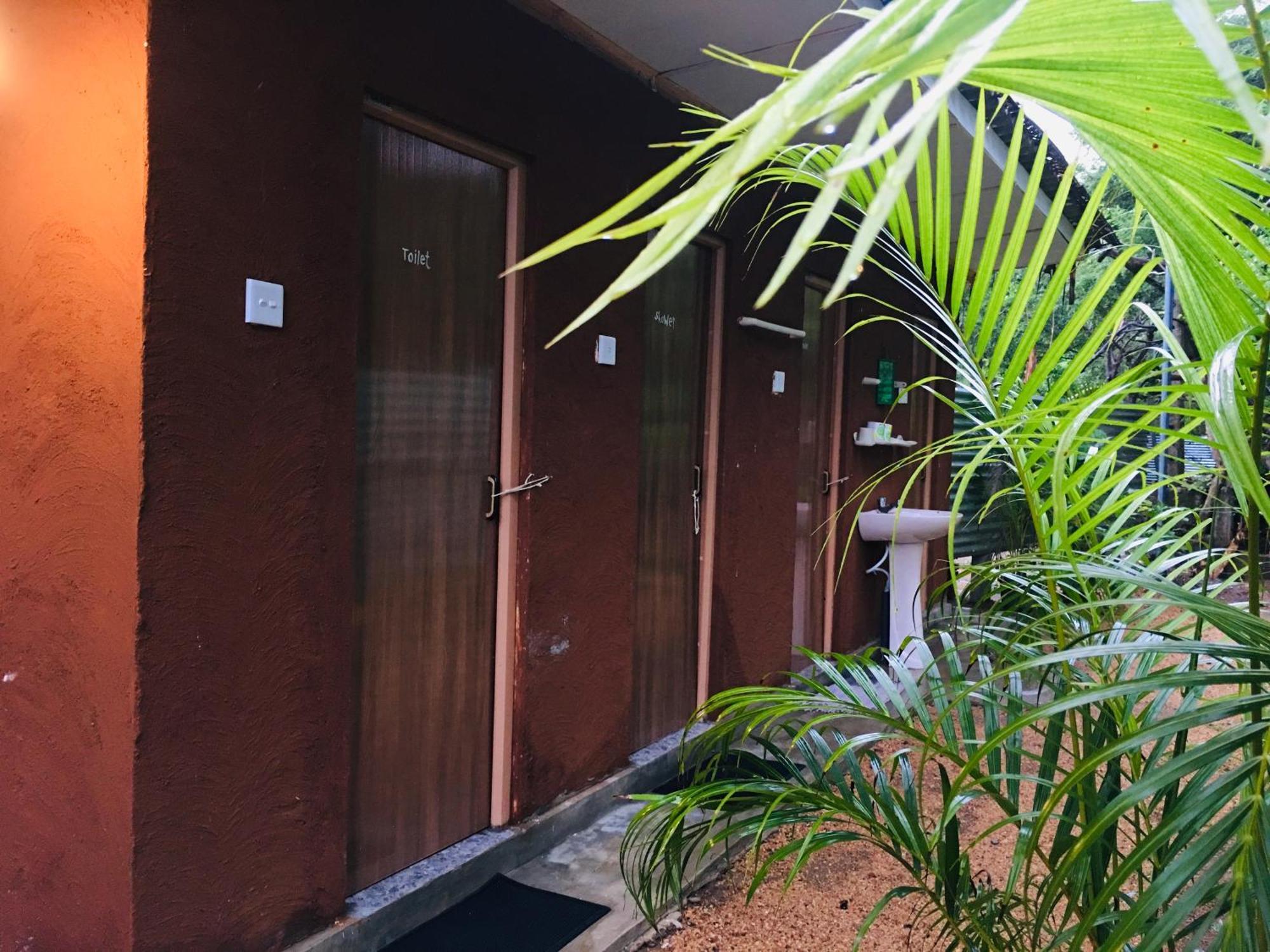 Another World Hostel Sigiriya Exterior photo