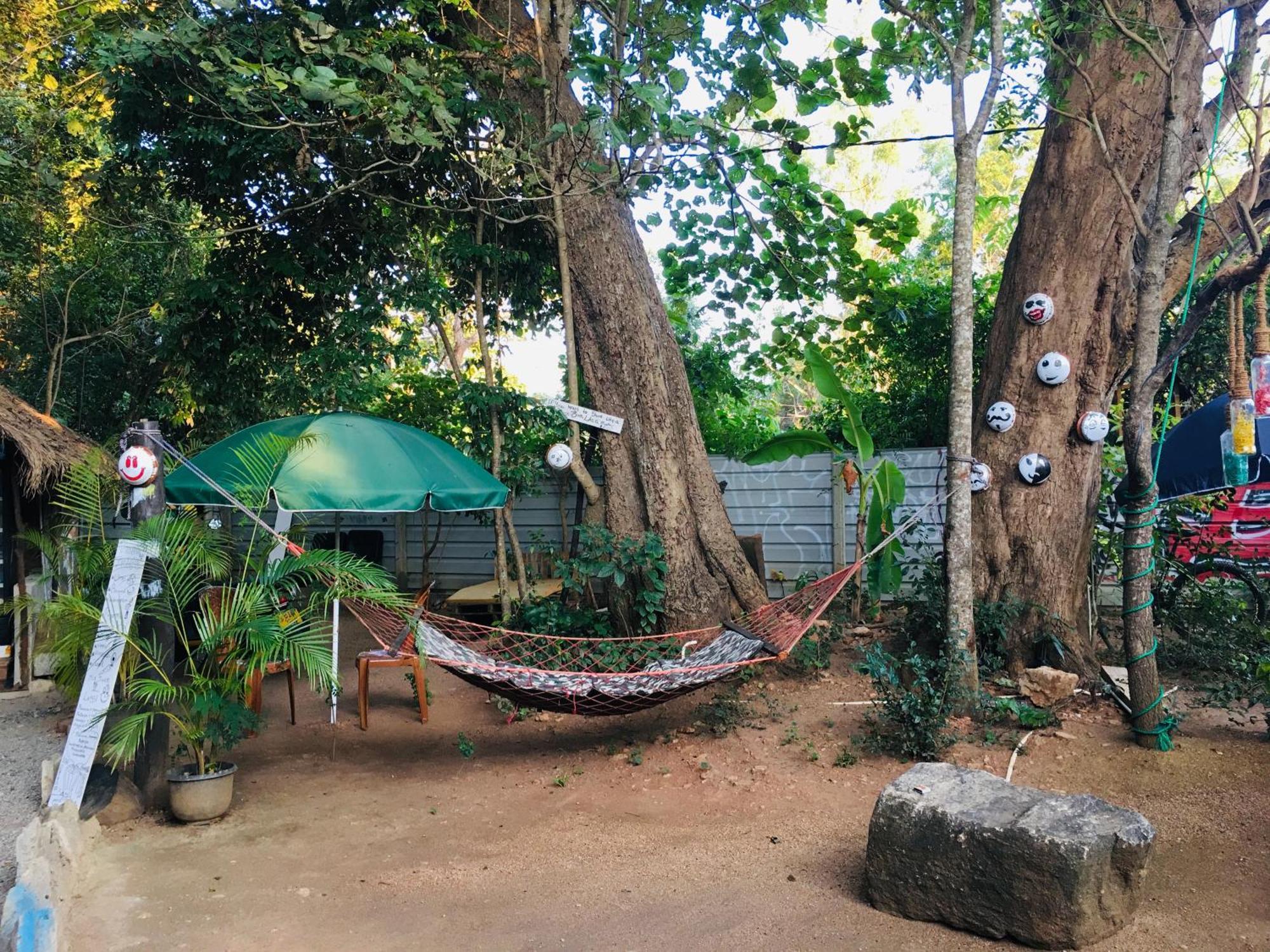 Another World Hostel Sigiriya Exterior photo