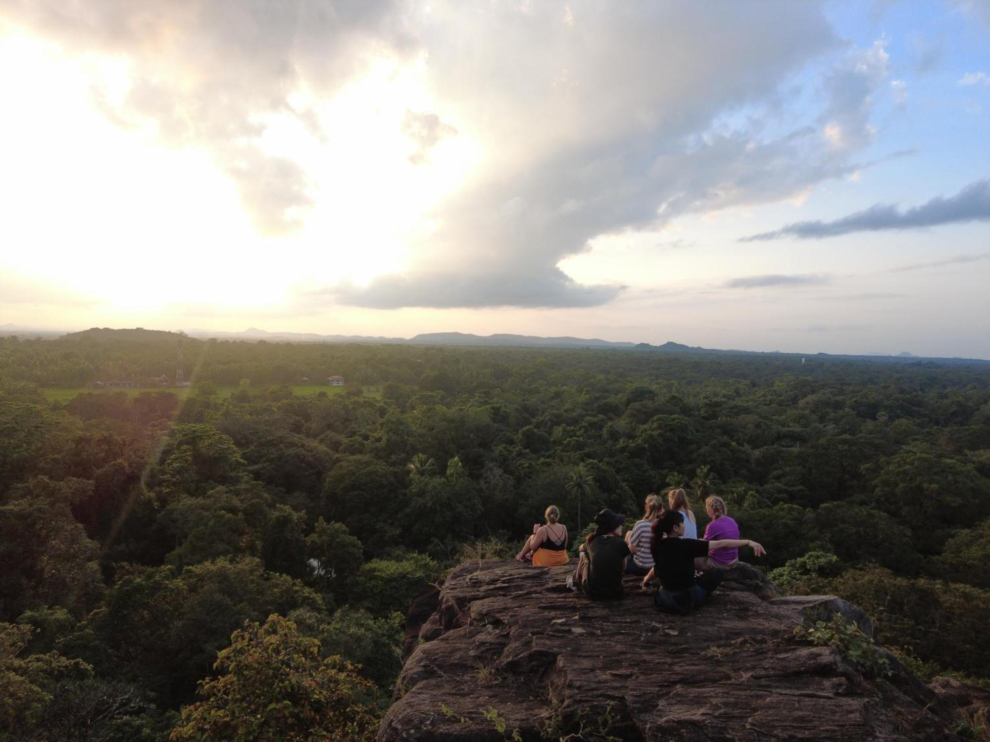 Another World Hostel Sigiriya Exterior photo