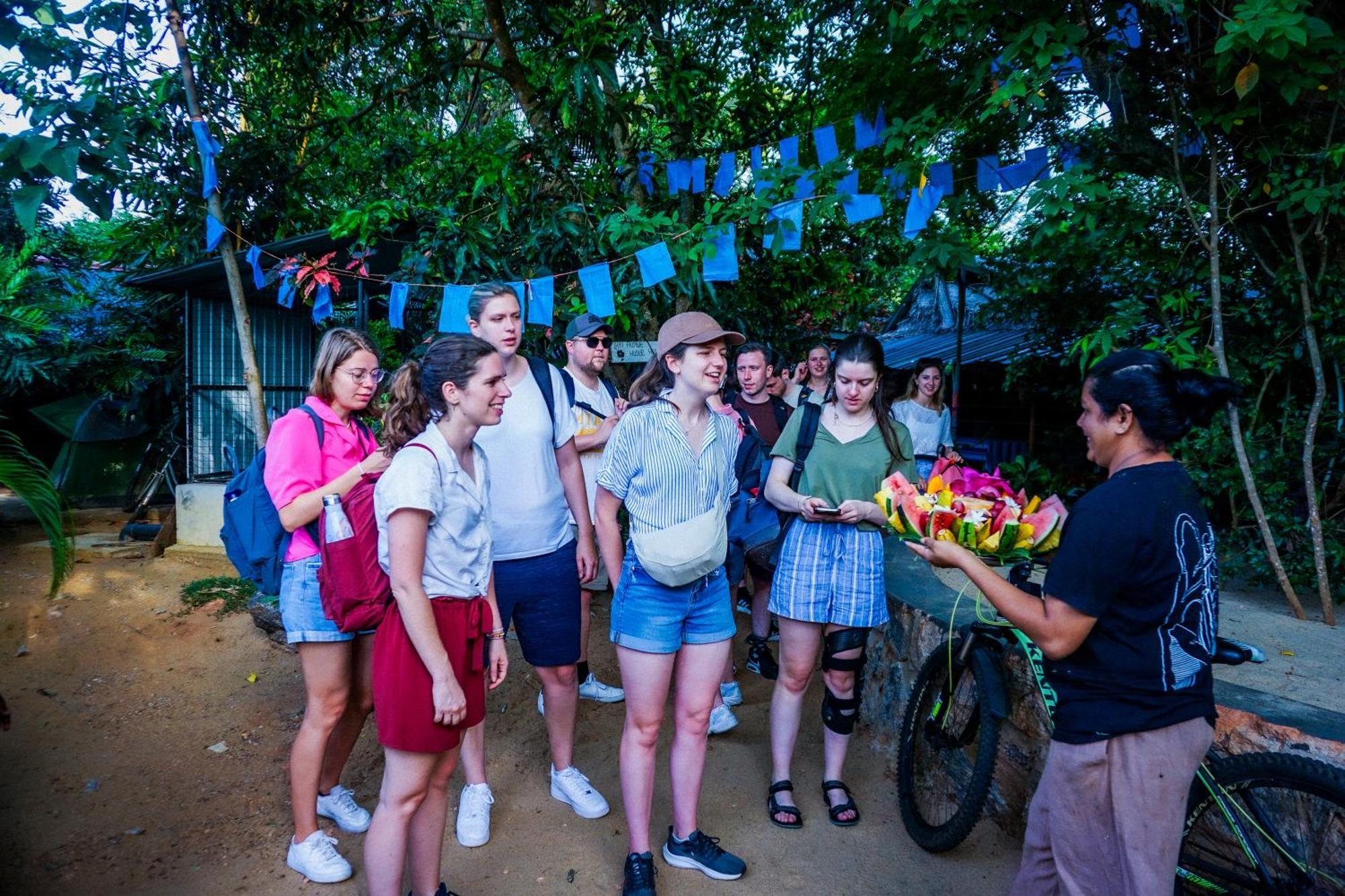 Another World Hostel Sigiriya Exterior photo